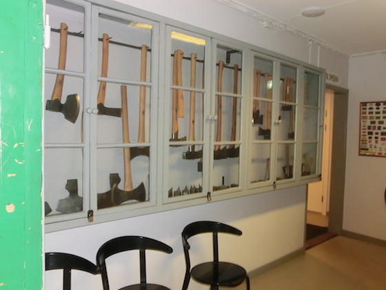 Besök på Gränsfors bruk och yxmuseum.